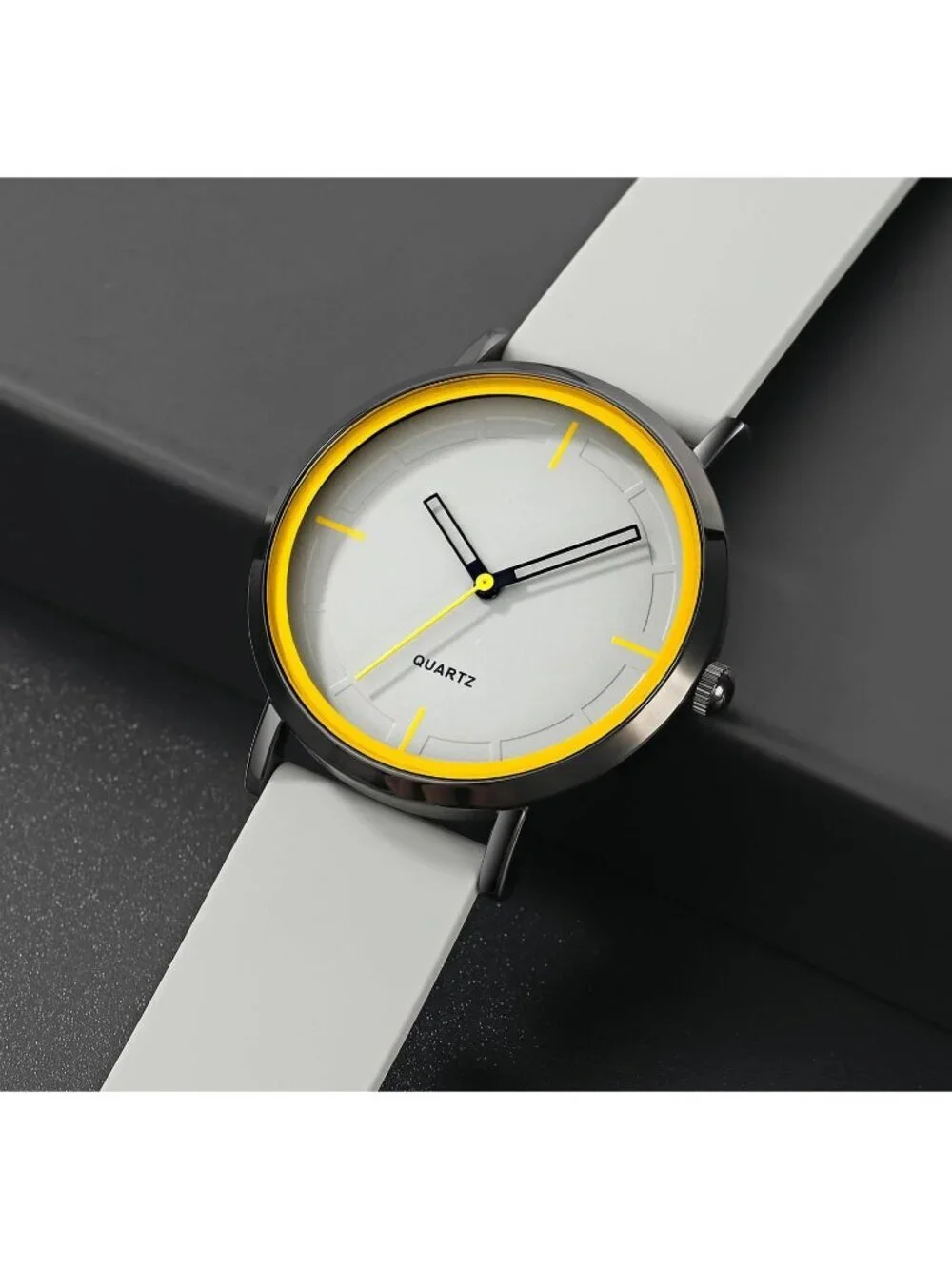 Women's Grey Analog Quartz Simple Silicone Strap Waterproof Round Sport Watch